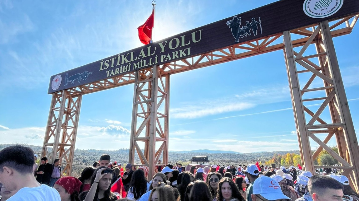 15. İstiklal Yolu Yürüyüşü Etkinliğine Katıldık